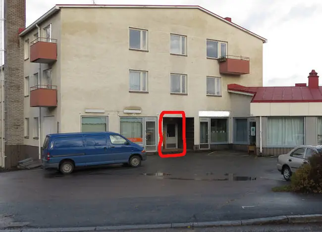 Kuvassa Keskustie 14.